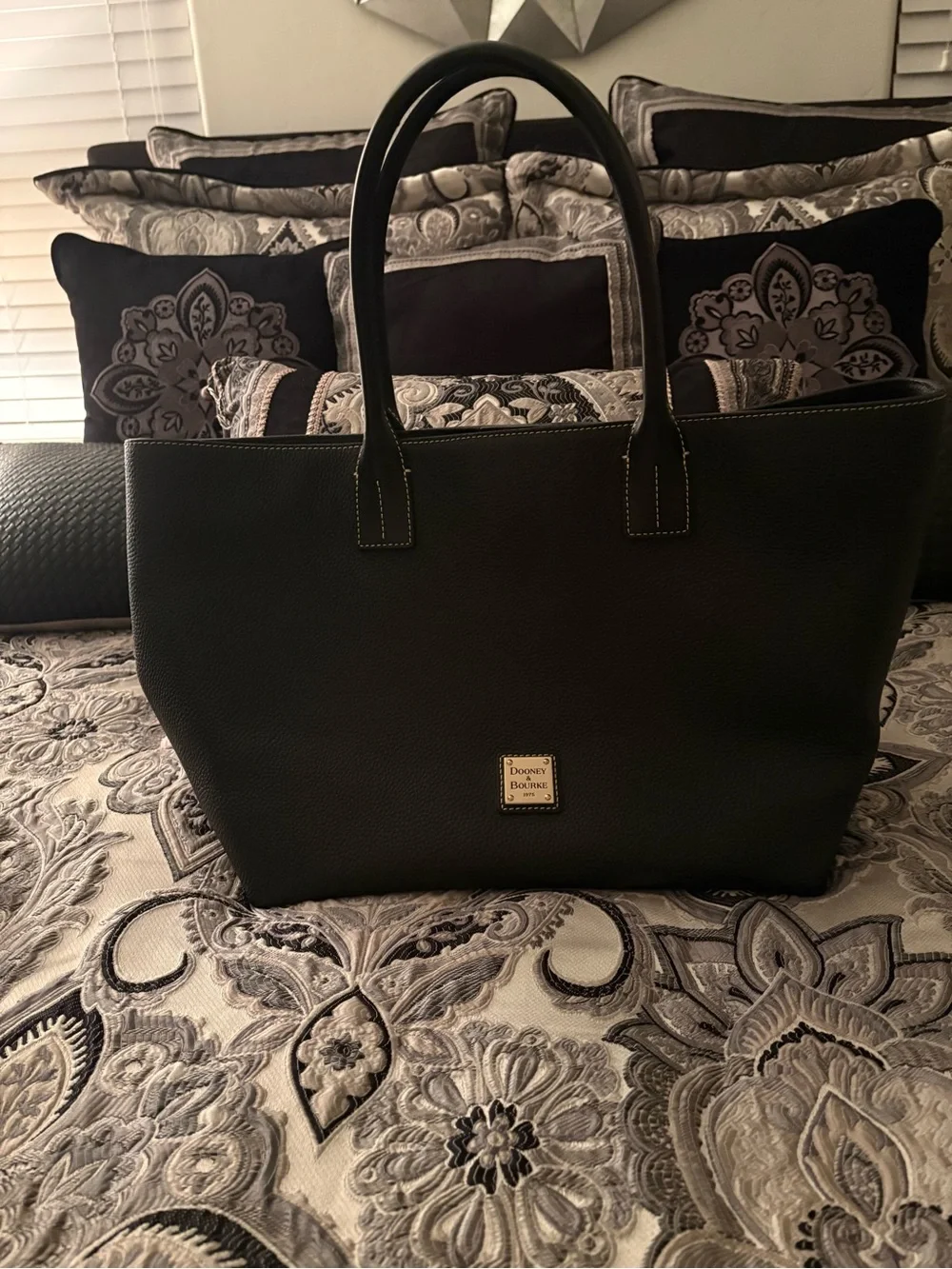 Dooney & Bourke Black Pebble Grain Tote with Gold Logo Plaque - Picture 2 of 8